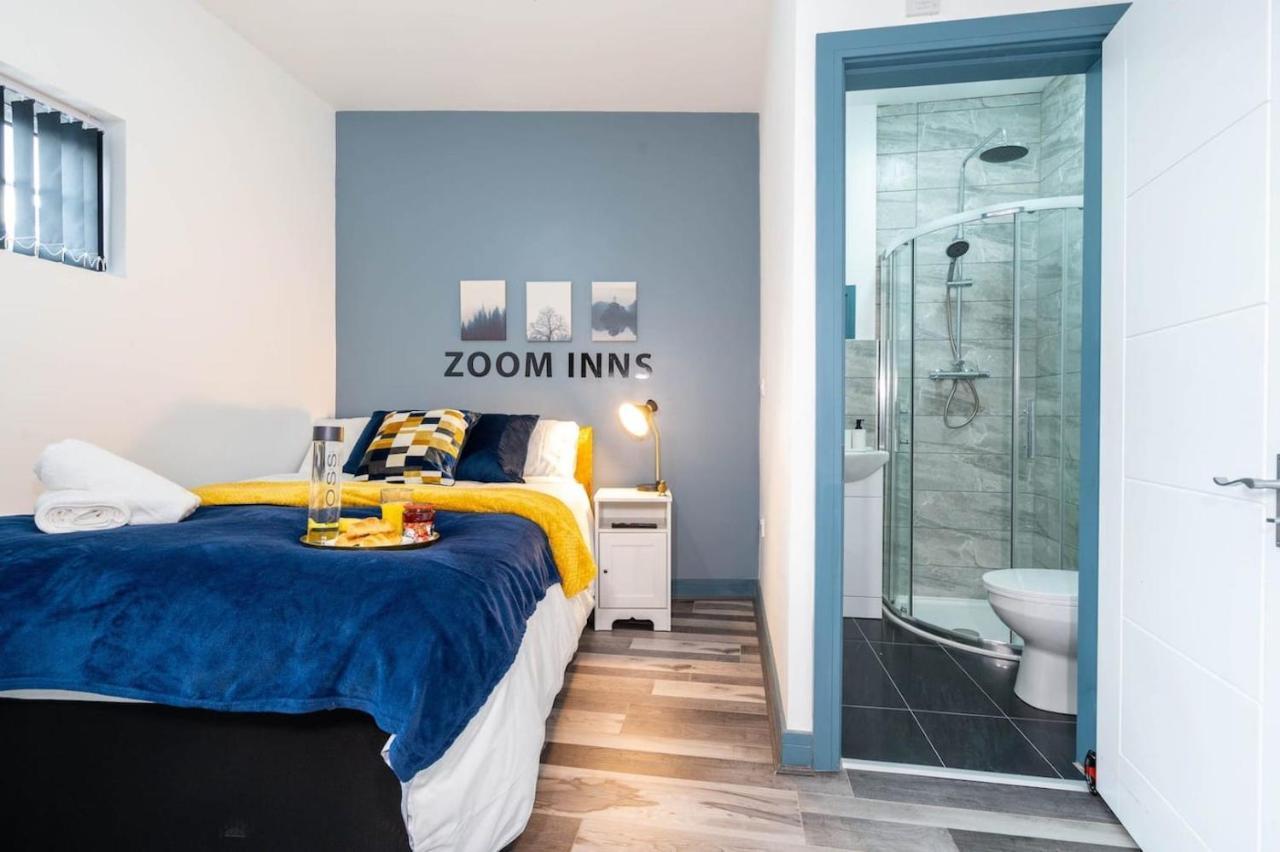 Comfy, Modern Studio With Netflix Apartment Birmingham Luaran gambar