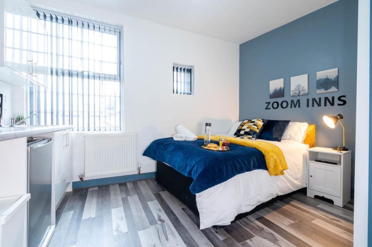 Comfy, Modern Studio With Netflix Apartment Birmingham Luaran gambar